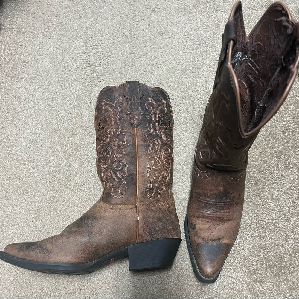 Women’s Justin boots